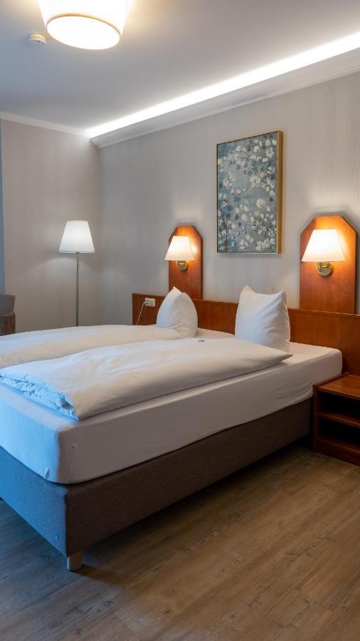 Hotel Am Uenglinger Tor شتندال المظهر الخارجي الصورة