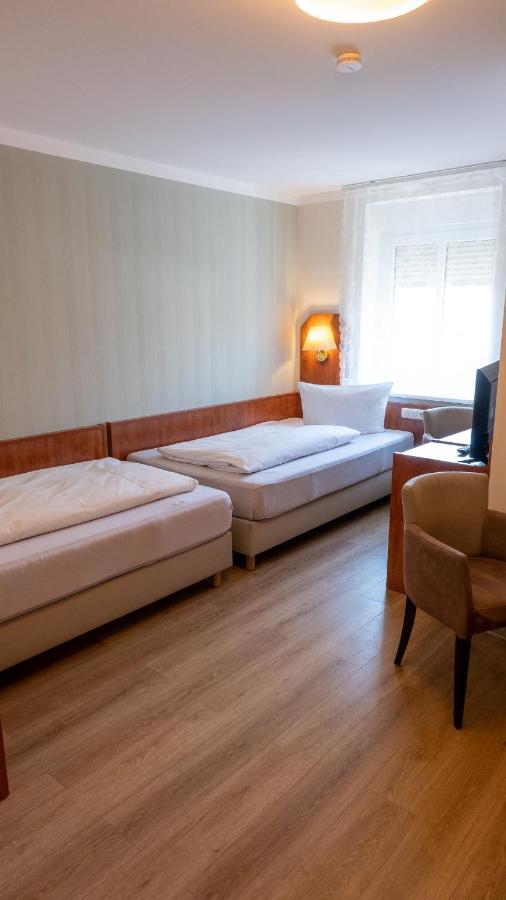 Hotel Am Uenglinger Tor شتندال المظهر الخارجي الصورة