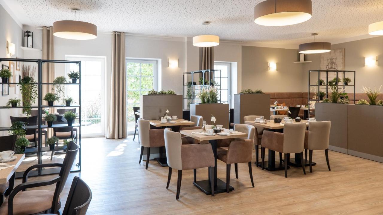 Hotel Am Uenglinger Tor شتندال المظهر الخارجي الصورة