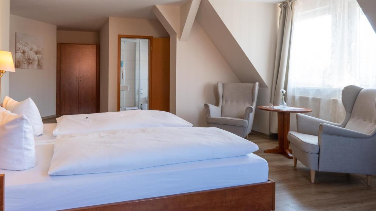 Hotel Am Uenglinger Tor شتندال المظهر الخارجي الصورة